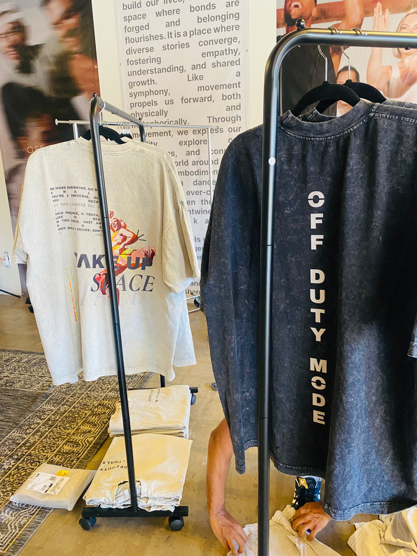 OFF DUTY MODE OVERSIZED TEE